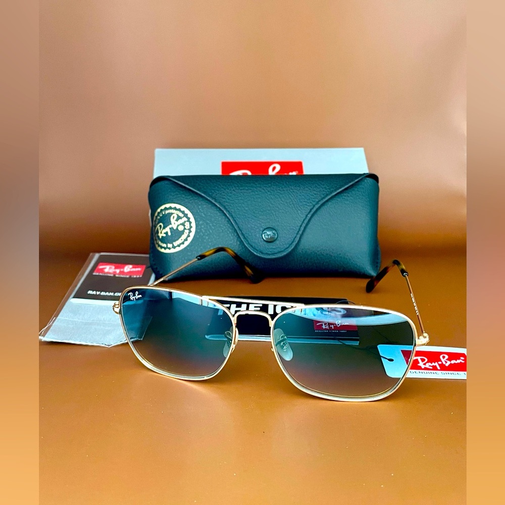 Ray-Ban Gold Gradient Dark Grey Caravan Aviator Sunglasses